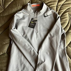 Nike Pro Warm (Dri-Fit) fitted Outerwear